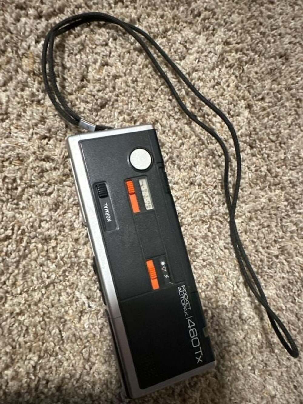 Minolta Pocket Autopak 460Tx 110 Film Camera